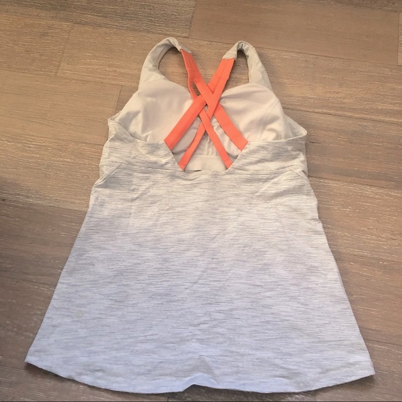 Lululemon Sports Tank Top - Picture 3 of 5